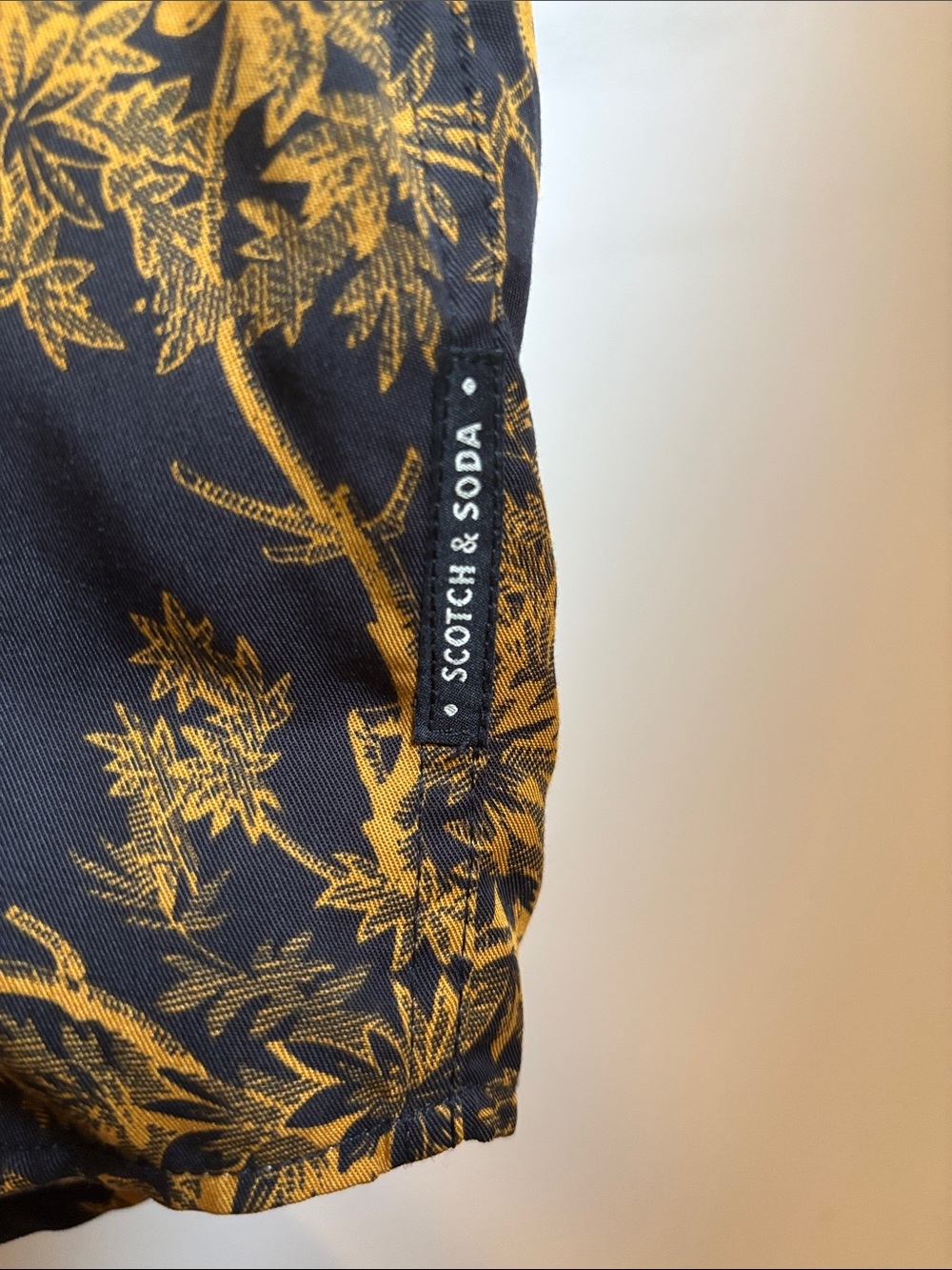 Scotch & Soda Bird Print Camp Collar Shirt Men’s M Lyocell - Picture 6 of 7